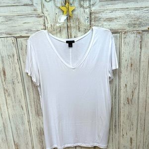Halogen short sleeve scoop v-neck tee NWOT Med